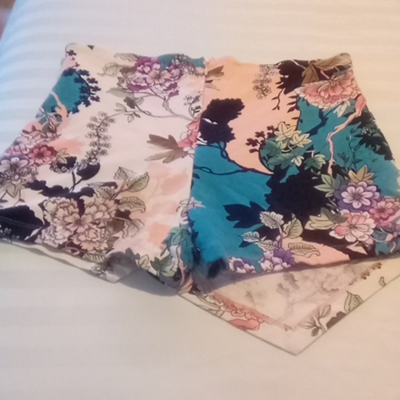 Clothes - Picture 4 of 4